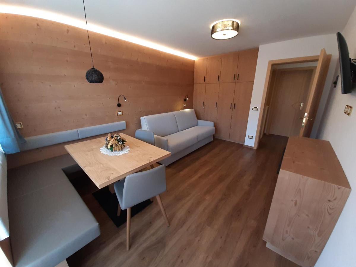 Apartments Lasteis Ла Вилла Экстерьер фото