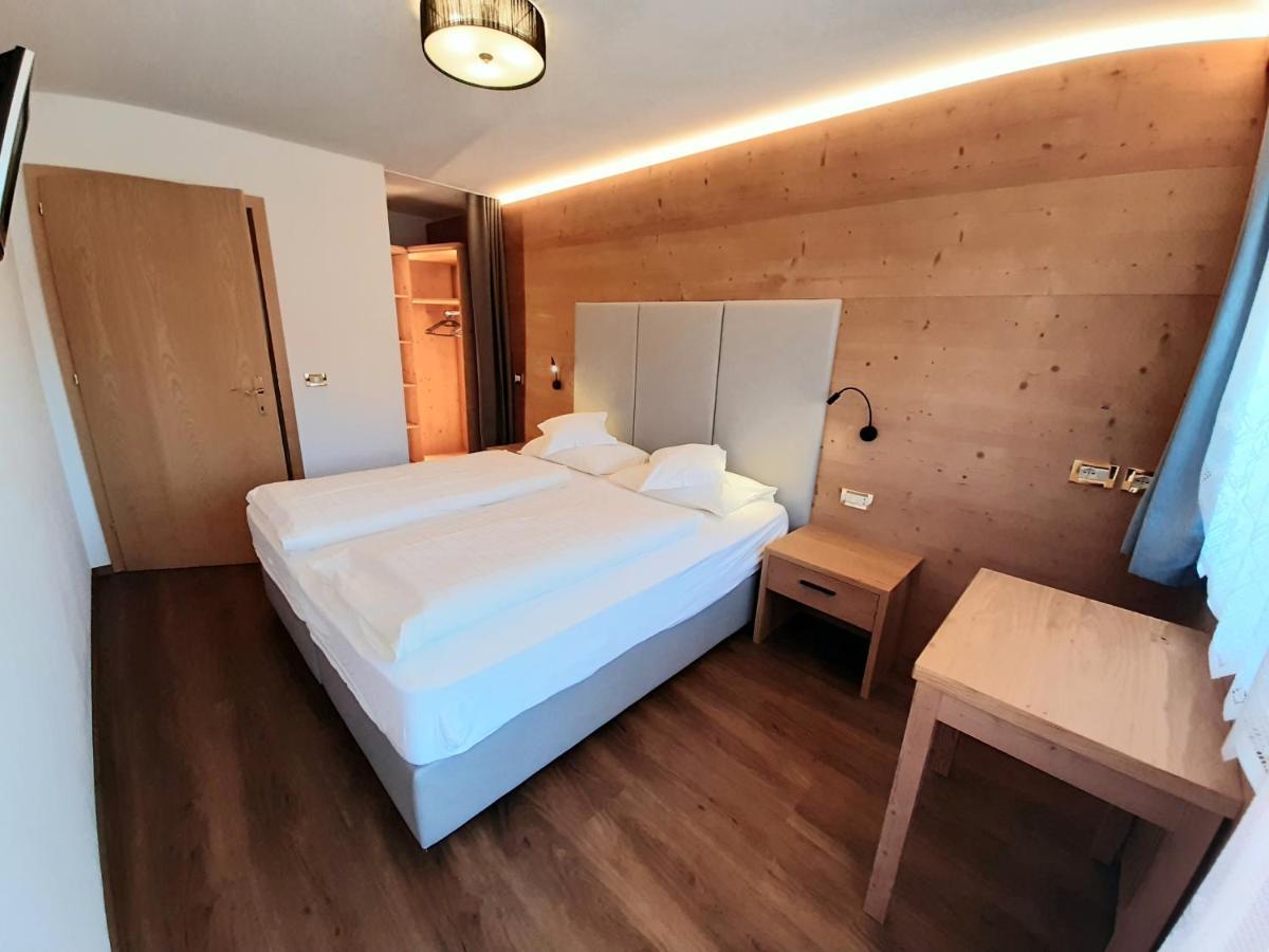 Apartments Lasteis Ла Вилла Экстерьер фото
