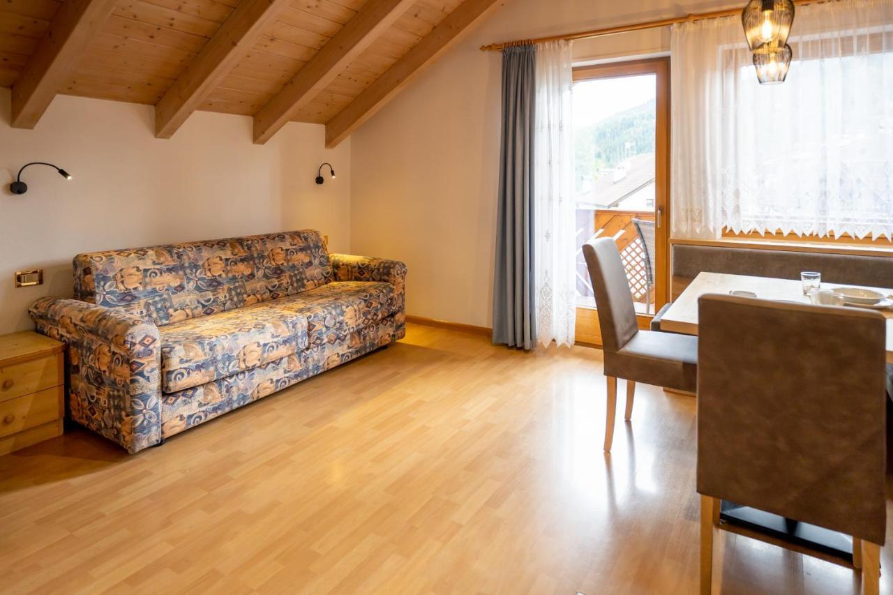 Apartments Lasteis Ла Вилла Экстерьер фото