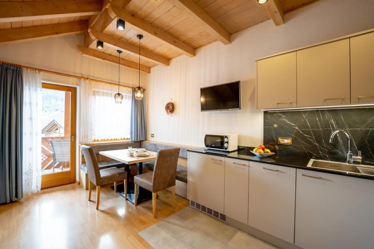 Apartments Lasteis Ла Вилла Экстерьер фото