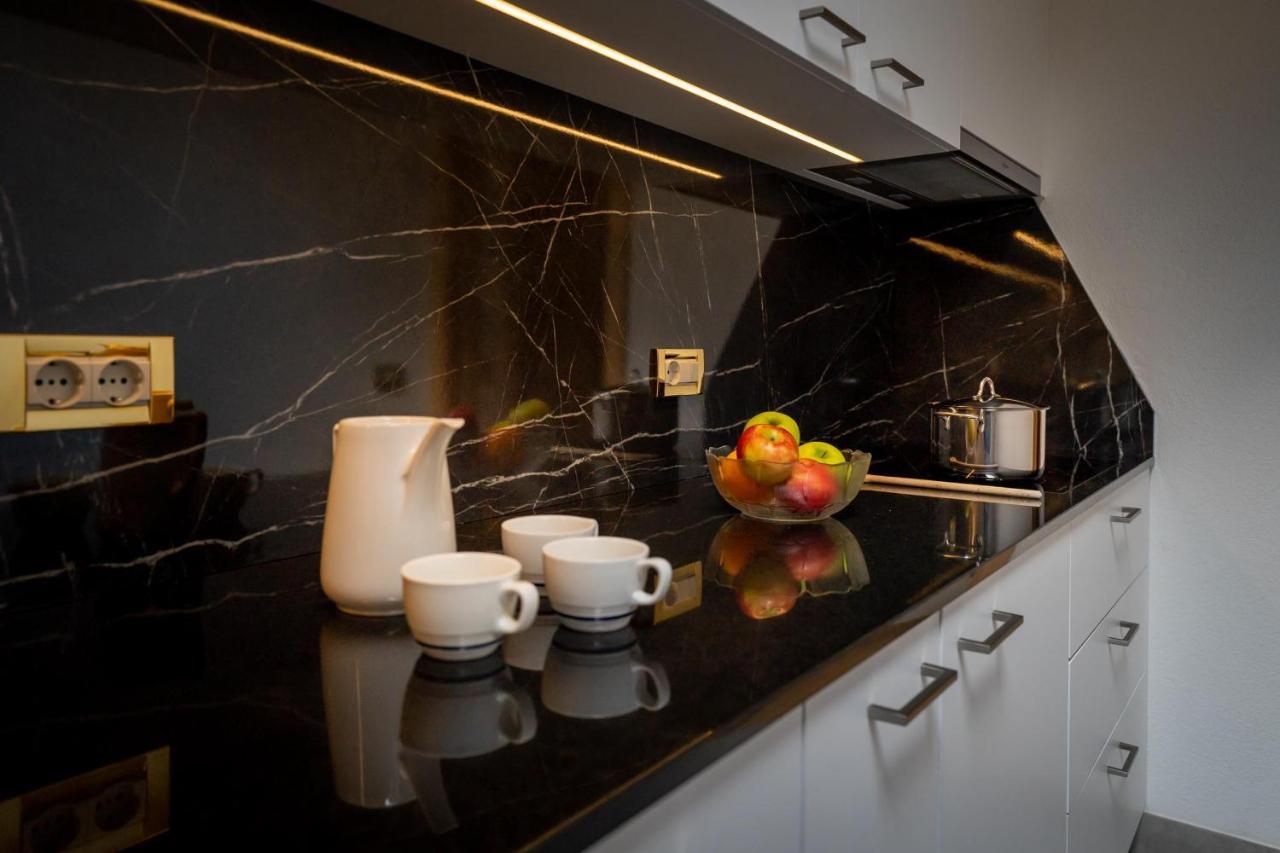 Apartments Lasteis Ла Вилла Экстерьер фото