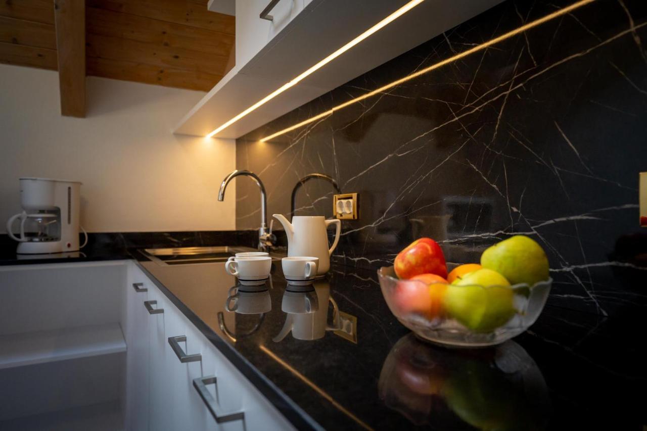 Apartments Lasteis Ла Вилла Экстерьер фото