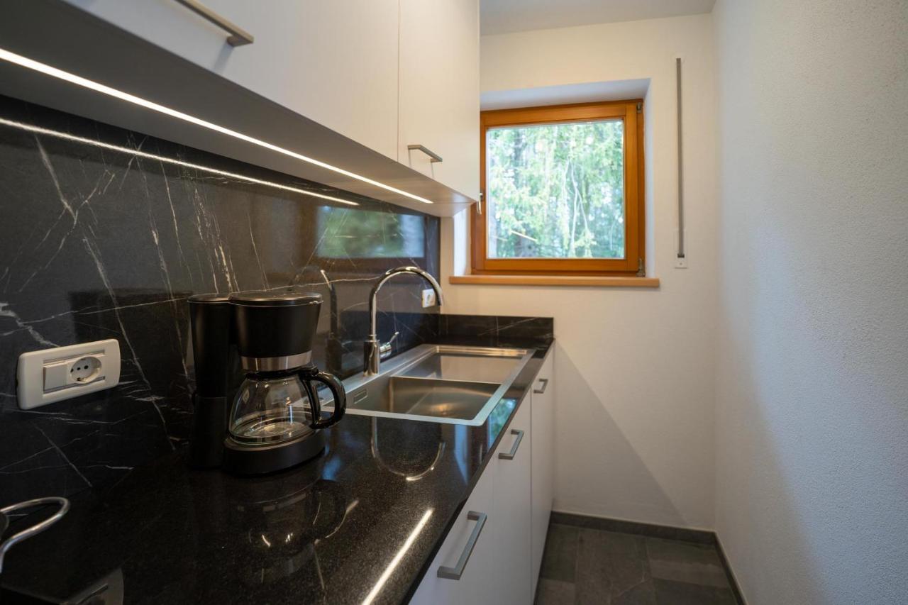 Apartments Lasteis Ла Вилла Экстерьер фото