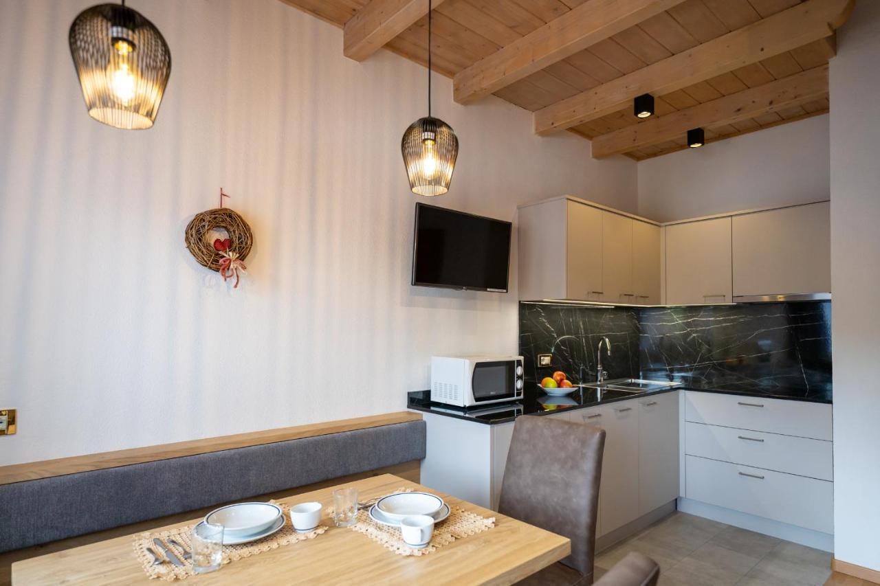 Apartments Lasteis Ла Вилла Экстерьер фото