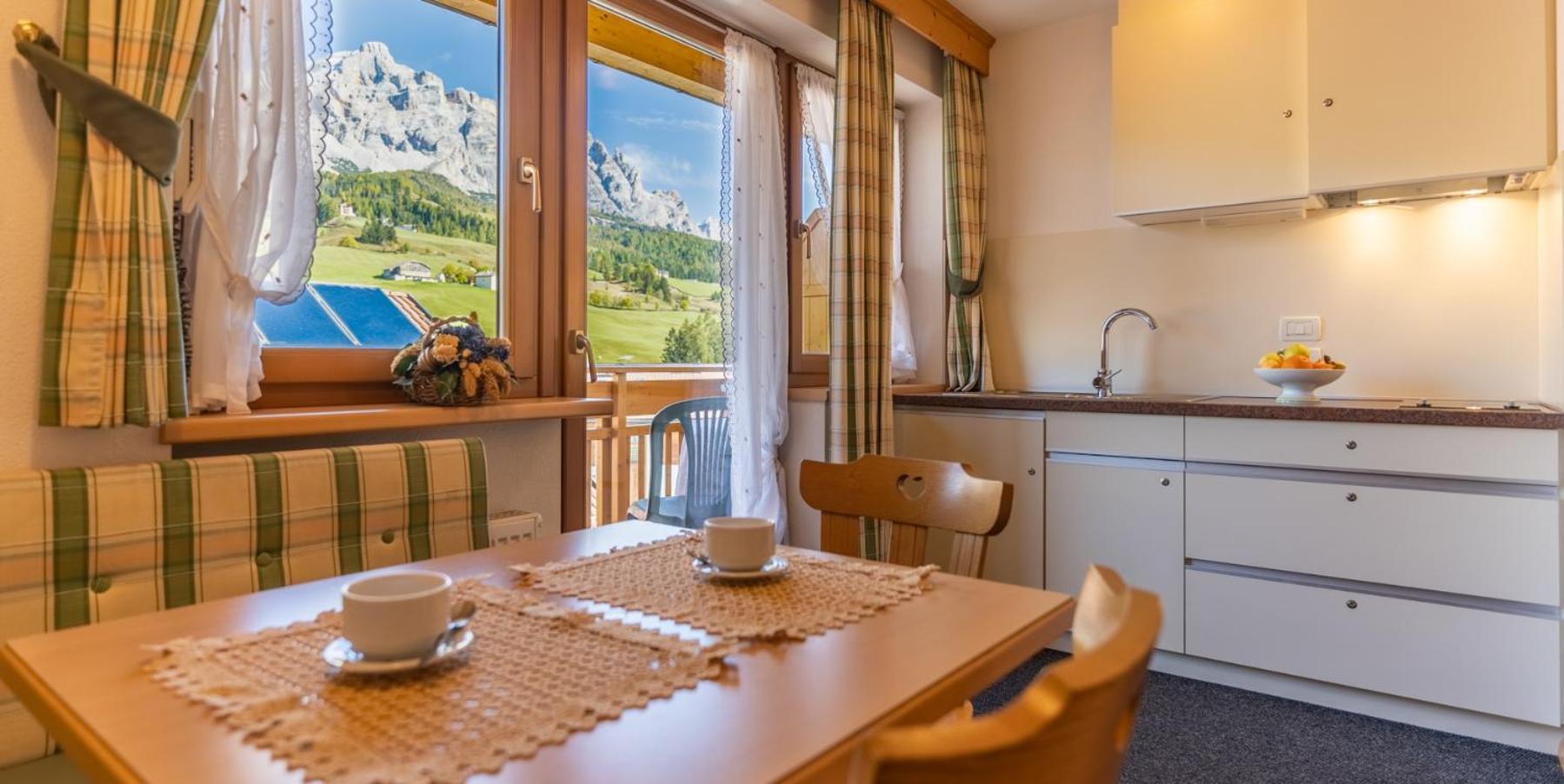 Apartments Lasteis Ла Вилла Экстерьер фото